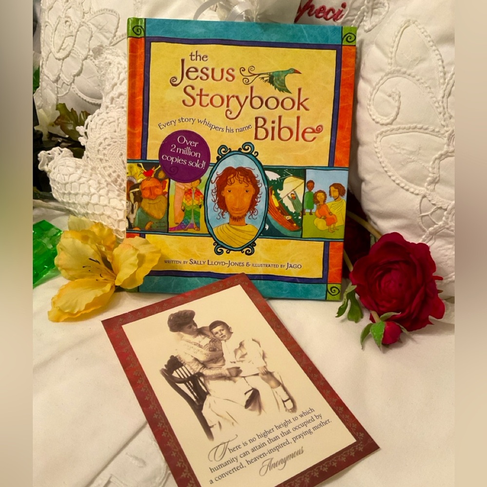 NEW THE “JESUS STORYBOOK BIBLE WRITTEN BY SALLY LLOYD-JONES ILLUSTRATED BY JAGO